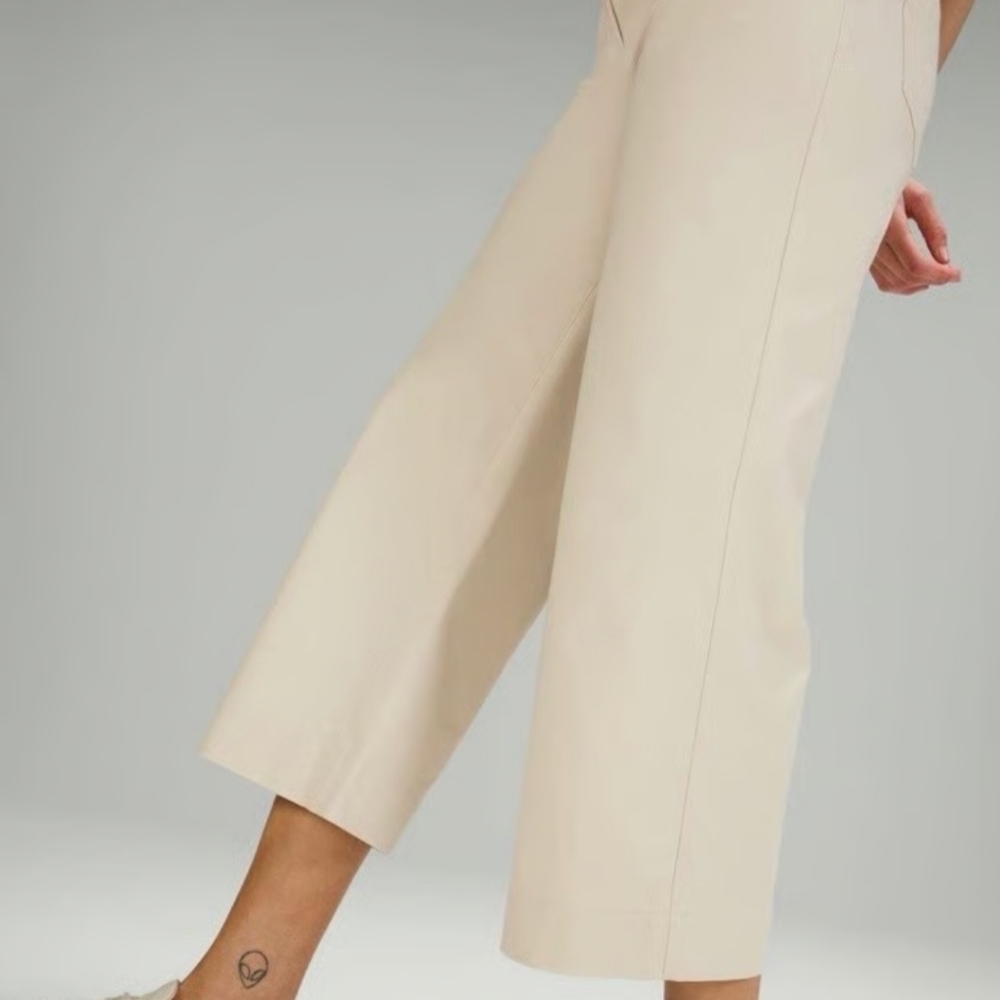 lululemon athletica Wide-Leg Cropped Pants in Light Cream - Picture 9 of 11